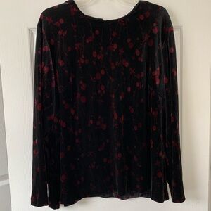 Black and Red Velvet Floral Top